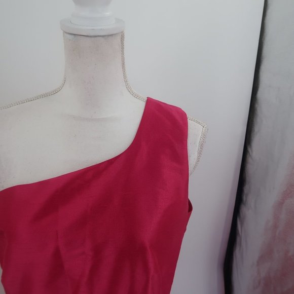 Lula Kate Charleston Pink Shantung One Shoulder Gown in Fuchsia Pink Size 10 - Picture 8 of 10